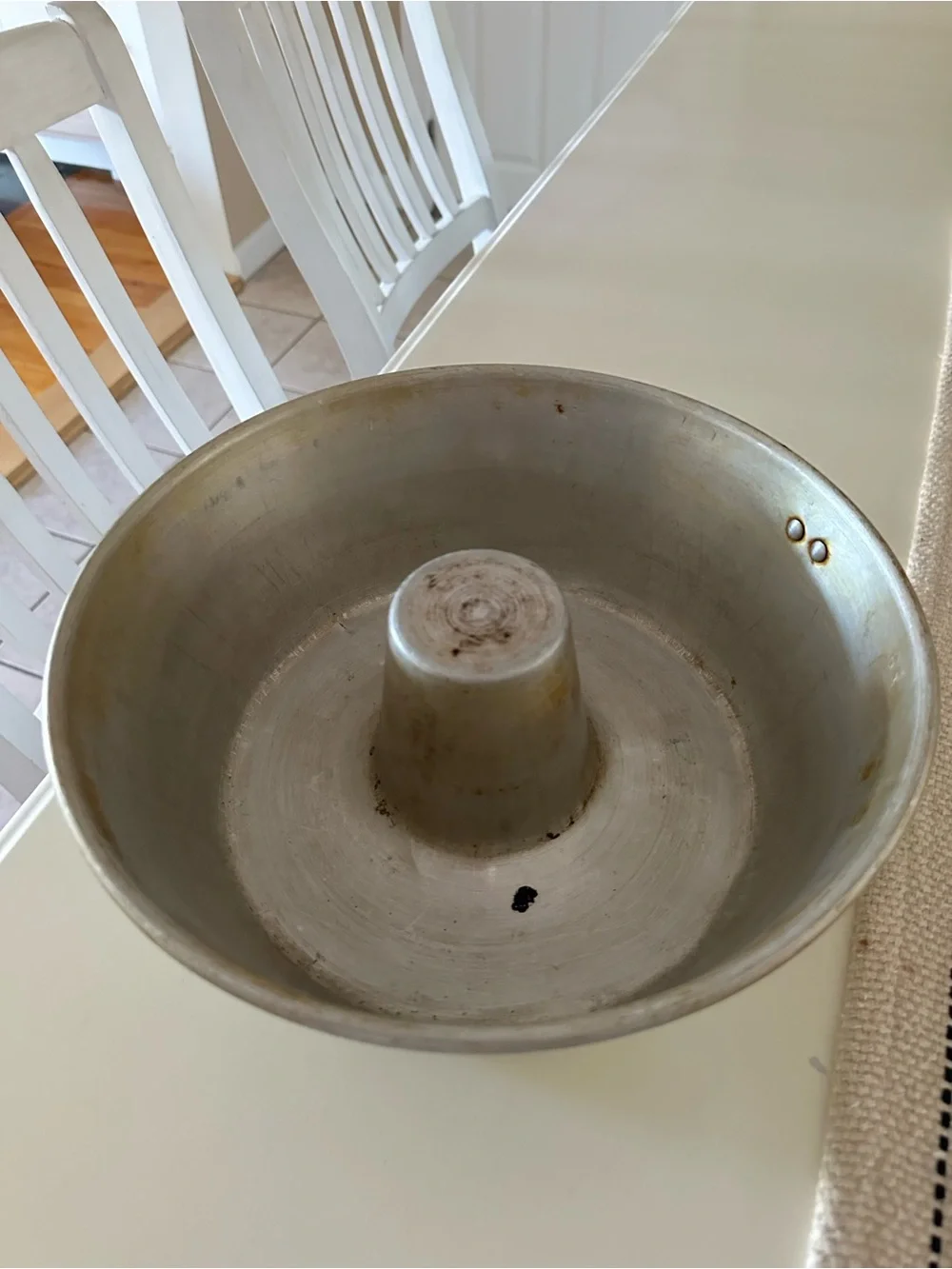Bundt cake pans